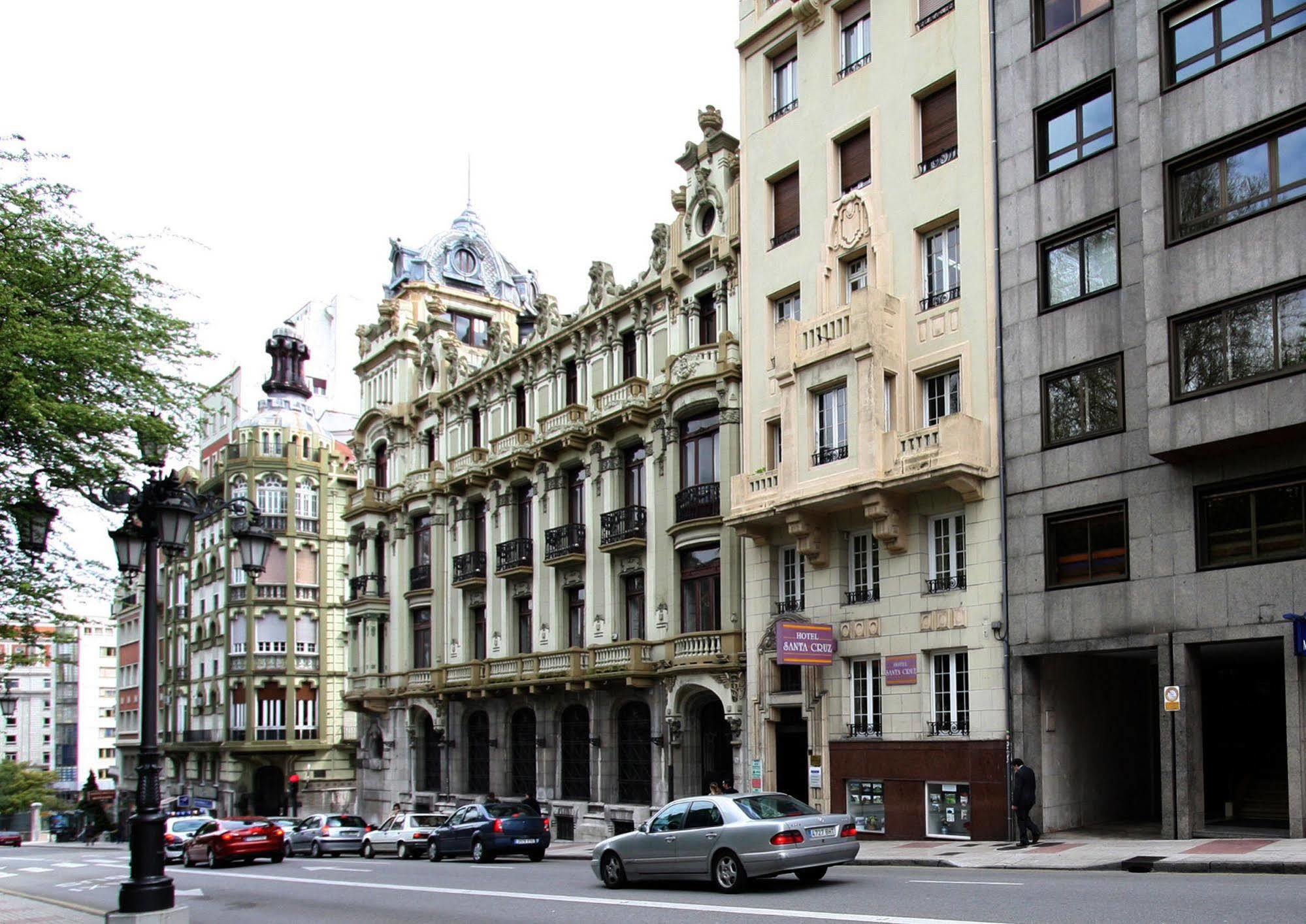 Santacruz Hotel Oviedo Exterior foto
